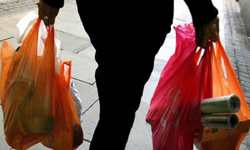Πλαστικές σακούλες: Αυτές είναι οι χρεώσεις - Ποια σημεία απαιτούν προσοχή