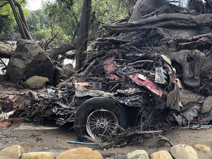 Καλιφόρνια: Μετά τις φονικές πυρκαγιές, τόνοι λάσπης «πνίγουν» την πολιτεία - 13 νεκροί (pics&vids)