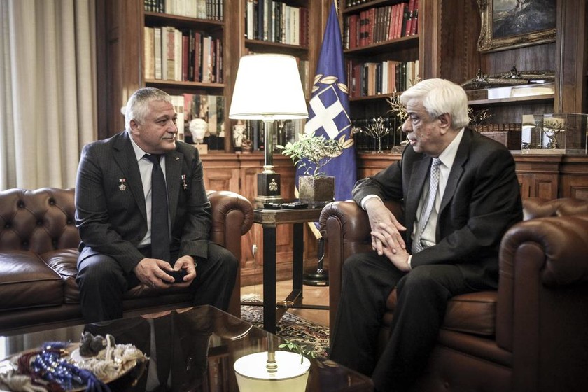 Συγχαρητήρια Παυλόπουλου στον Έλληνα ομογενή κοσμοναύτη Θεόδωρο Γιουρτσιχίν - Γραμματικόπουλο