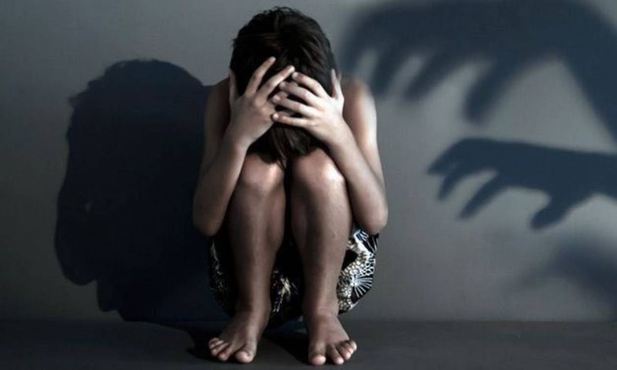 Φρίκη: Πατέρας βίαζε συστηματικά την 7χρονη κόρη του