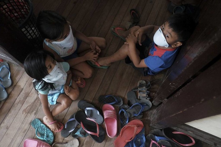Συναγερμός στις Φιλιππίνες: Εκκενώνονται χιλιάδες σπίτια-Το ηφαίστειο Μαγιόν εκτοξεύει τέφρα (pics)