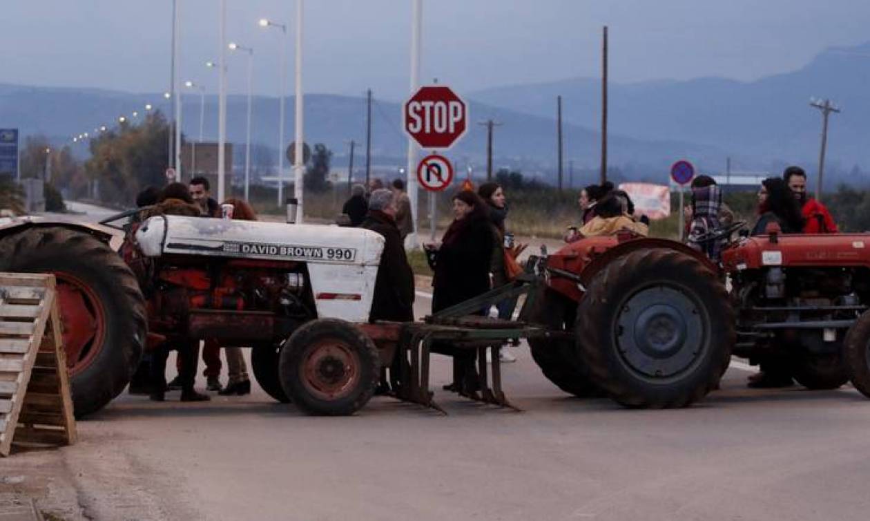 Μπλόκα σε όλη την Ελλάδα αποφάσισαν οι αγρότες
