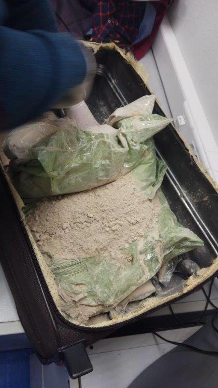 Συνελήφθη 52χρονος με 13 κιλά ηρωίνης στο «Ελευθέριος Βενιζέλος» (pics)