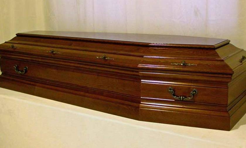 Βοιωτία: Πανικός σε κηδεία – Το περιστατικό που άφησε άφωνους τους συγγενείς της νεκρής