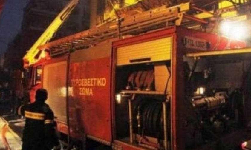 Φωτιά ΤΩΡΑ: Στις φλόγες διαμέρισμα στην περιοχή των Ελληνορώσων
