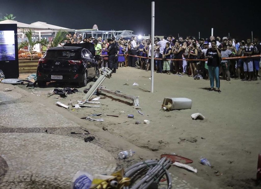 Τραγωδία στη Βραζιλία: Αυτοκίνητο «θέρισε» πεζούς - Νεκρό ένα βρέφος (ΠΡΟΣΟΧΗ! ΣΚΛΗΡΕΣ ΕΙΚΟΝΕΣ)