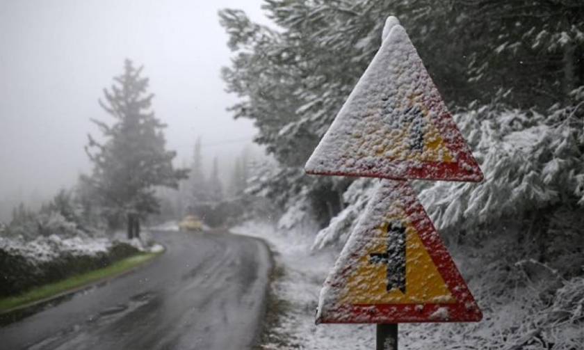 Καιρός: Ψυχρή εισβολή πλησιάζει την Ελλάδα - Καταιγίδες και χιόνια τις επόμενες ώρες