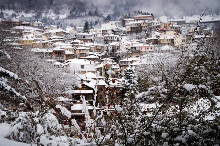 Το χιονισμένο Μέτσοβο μέσα από τον φωτογραφικό φακό: Ποια Ελβετία και ποιες Άλπεις;