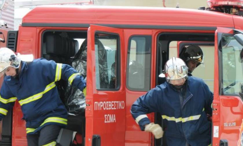 Συναγερμός στην Κέρκυρα: Στις φλόγες λεωφορείο των ΚΤΕΛ με τρεις επιβαίνοντες