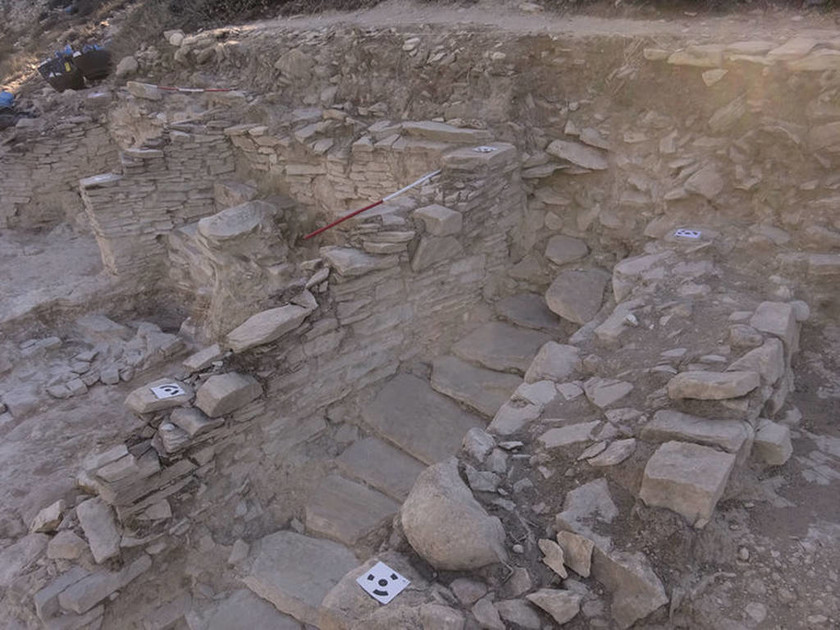 Οι νέες ανασκαφές στην Κέρο και τα απρόσμενα αρχαιολογικά ευρήματα στην «καρδιά» του Αιγαίου (pics)