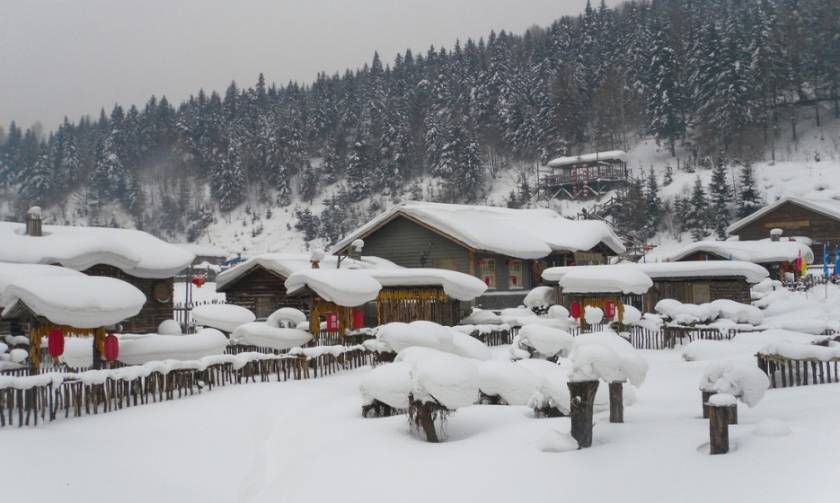 Σε «πορτοκαλί» συναγερμό η Κίνα: Σφοδρές χιονοθύελλες σαρώνουν τη χώρα (Pics+Vids)
