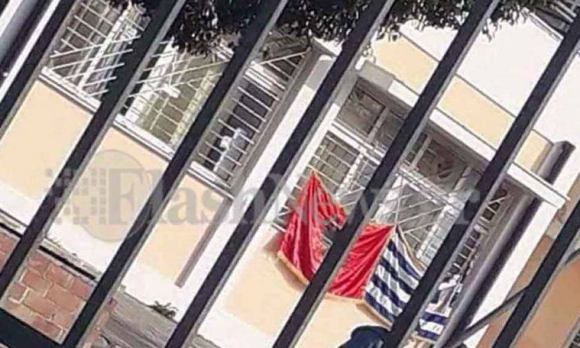 Κρήτη: Παραιτήθηκε ο διευθυντής του σχολείου με την αλβανική σημαία