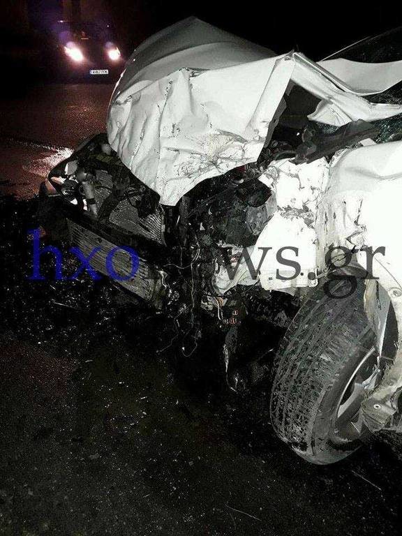 Σοβαρό τροχαίο στην Κρήτη: Αυτοκίνητο έπεσε σε τοίχο - Στο νοσοκομείο ο οδηγός