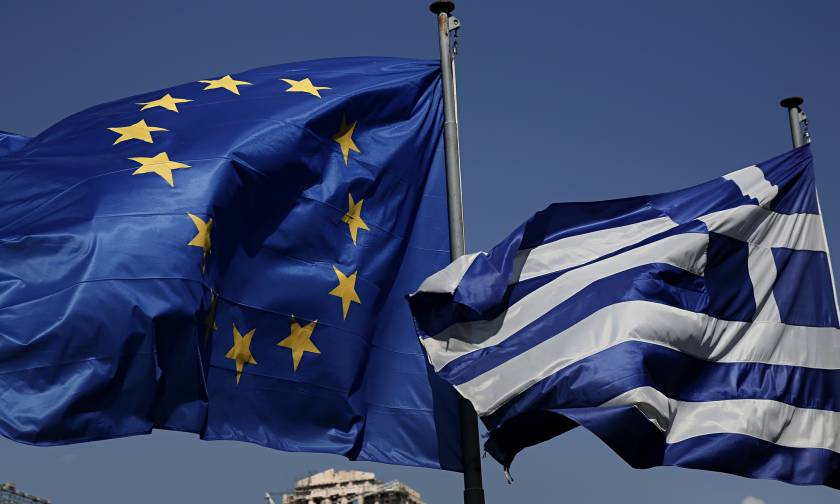 Κομισιόν: «Ποδαρικό» με καλά νέα για την ελληνική οικονομία το 2018