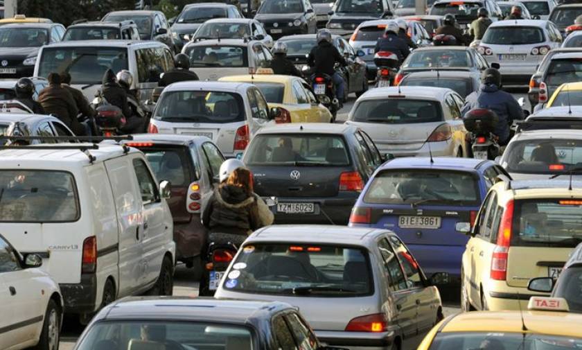 Κυκλοφοριακό αλαλούμ στους δρόμους της Αθήνας – Ποιες περιοχές να αποφύγετε