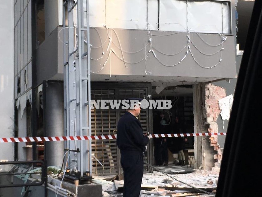 Έκρηξη Κηφισίας: Συγκλονιστικές εικόνες από το «βομβαρδισμένο» κτήριο