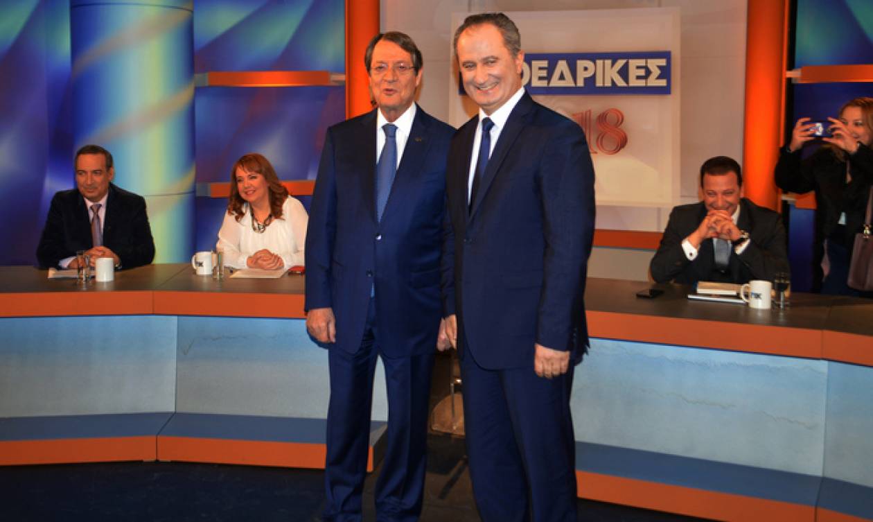 Εκλογές Κύπρος: Χωρίς συμμαχίες Αναστασιάδης - Μαλάς