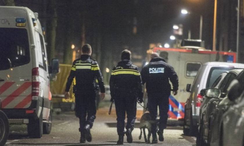 Σοκ στο Άμστερνταμ: Δολοφόνησαν εν ψυχρώ 17χρονο μπροστά στα μάτια 6χρονων παιδιών (Pics+Vid)
