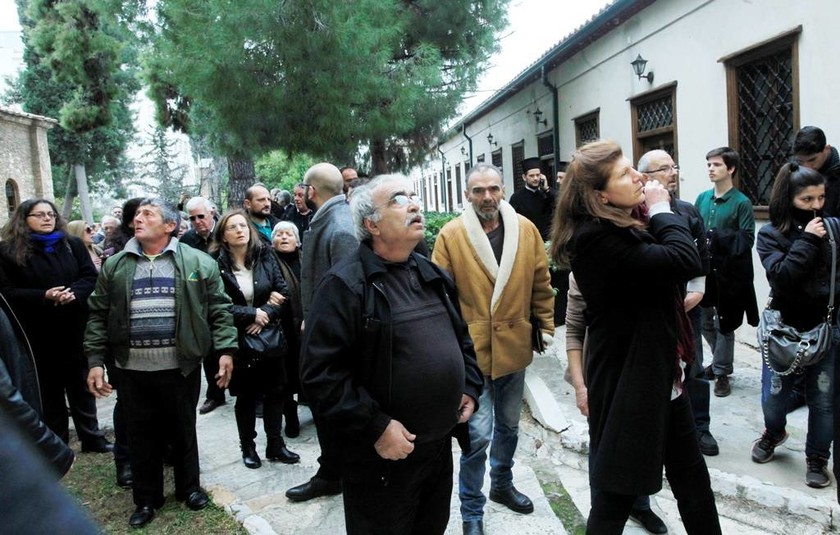 Ένταση στη Μονή Πετράκη για το νέο Μητροπολίτη Μάνης (pics&vid)