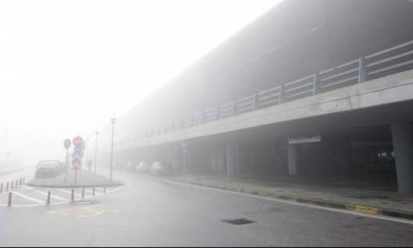Θεσσαλονίκη: Καθυστερήσεις στο αεροδρόμιο «Μακεδονία» λόγω πυκνής ομίχλης