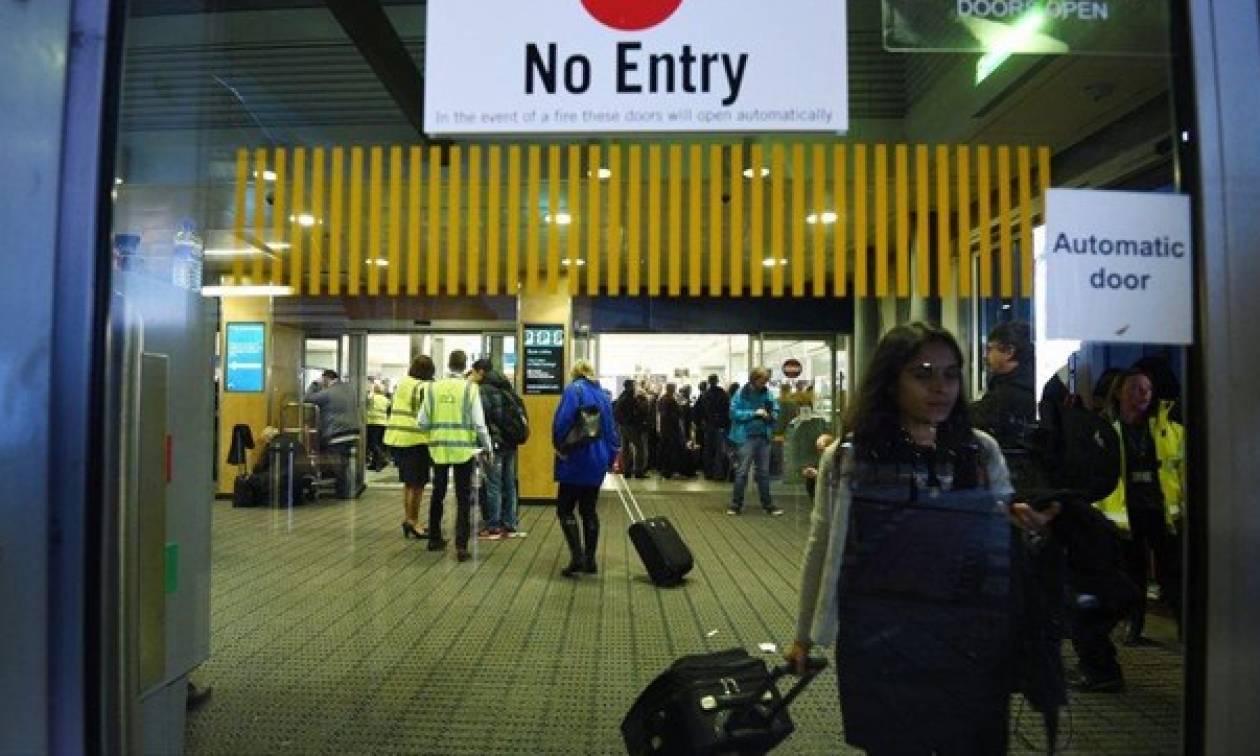 Συναγερμός στο Λονδίνο: Έκλεισε το αεροδρόμιο Σίτι, βρέθηκε βόμβα από τον Β' Παγκόσμιο Πόλεμο