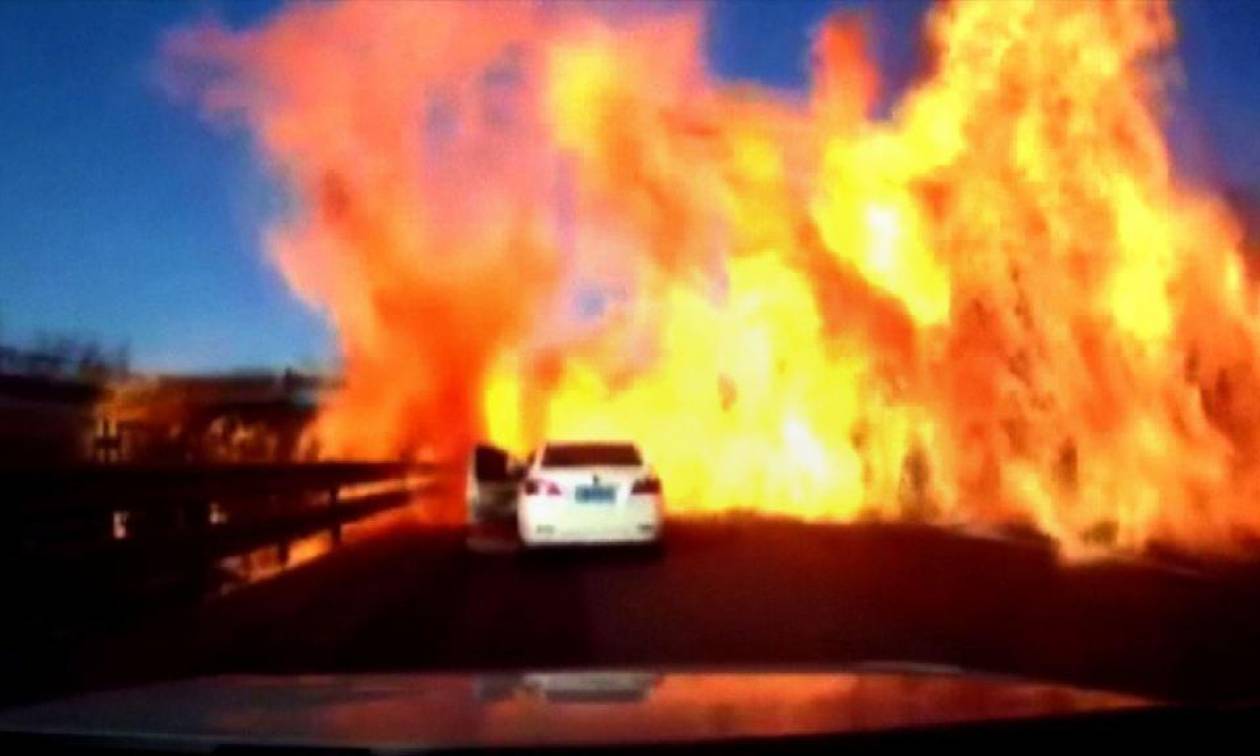 Βίντεο-Σοκ: Δείτε καρέ-καρέ την έκρηξη βυτιοφόρου που μετέτρεψε αυτοκινητόδρομο σε κόλαση φωτιάς