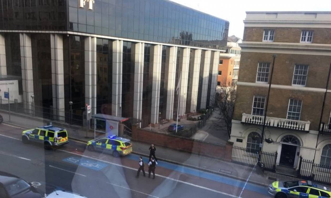 Εκκενώθηκαν τα γραφεία των Financial Times στο Λονδίνο (pics)
