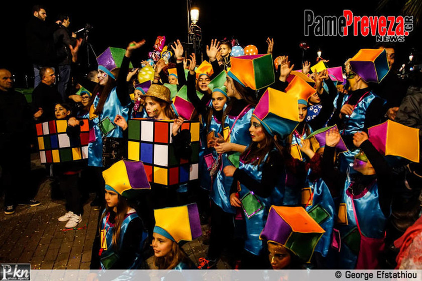 Πρέβεζα: Καρναβάλι μόνο για γυναίκες (pics)