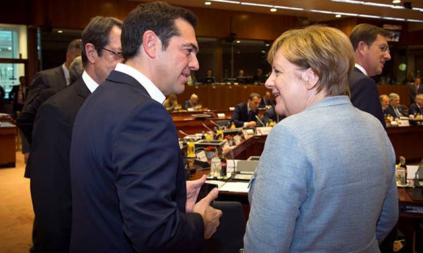 PM Tsipras meets Merkel, repeats Athens' determination for Skopje name issue solution