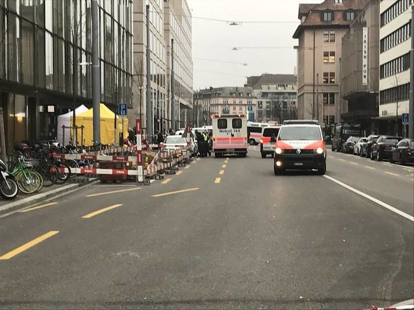 EKTAKTO: Συναγερμός στην Ελβετία: Δύο νεκροί από πυροβολισμούς στο κέντρο της Ζυρίχης (Pics)