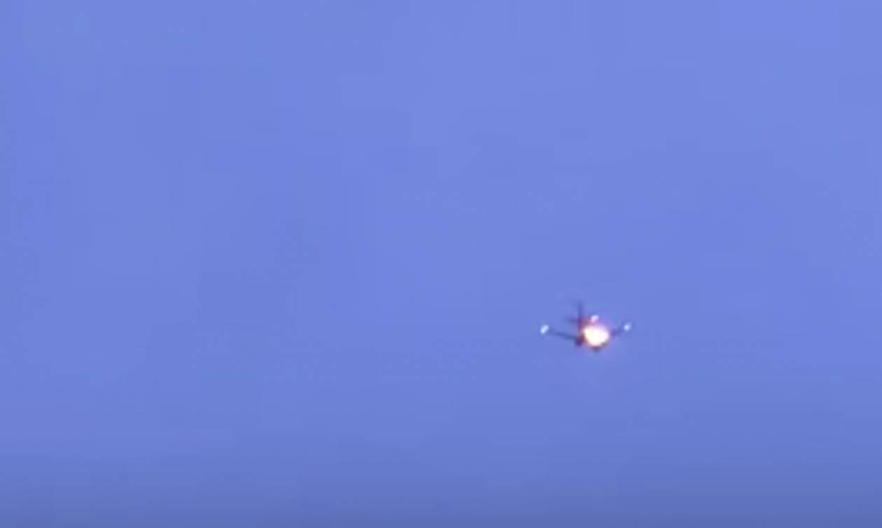 Σκηνές τρόμου: Έπιασε φωτιά ο κινητήρας του αεροπλάνου – Δείτε το συγκλονιστικό βίντεο