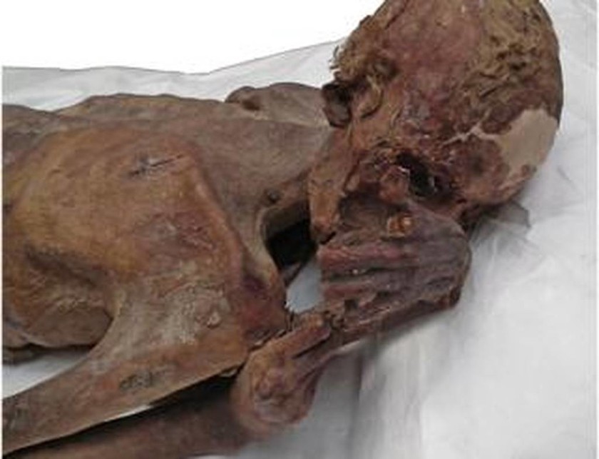 Ανακαλύφθηκαν μυστηριώδη τατουάζ σε αιγυπτιακές μούμιες 5.000 ετών
