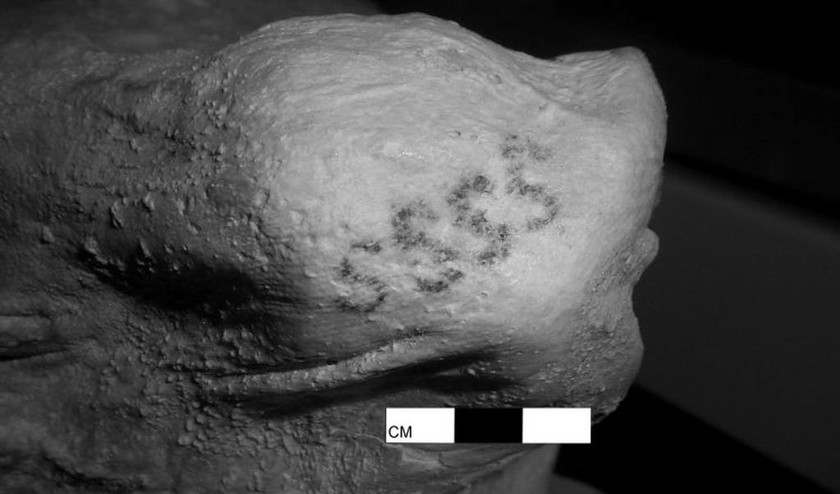 Ανακαλύφθηκαν μυστηριώδη τατουάζ σε αιγυπτιακές μούμιες 5.000 ετών