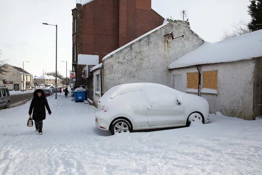 Σιβηρικές χιονοθύελλες «σκέπασαν» την Ευρώπη - Τουλάχιστον 54 νεκροί (pics+vids)