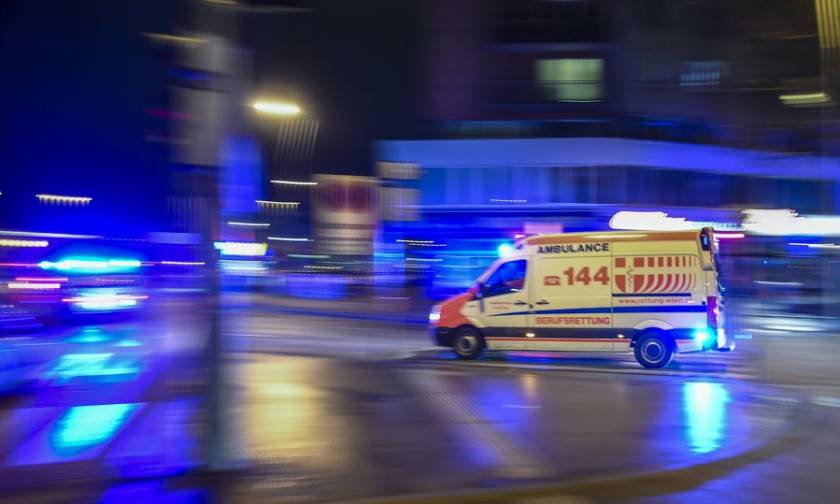 Συναγερμός στην Αυστρία: Τέσσερις τραυματίες από διπλή επίθεση με μαχαίρι (Pics+Vids)