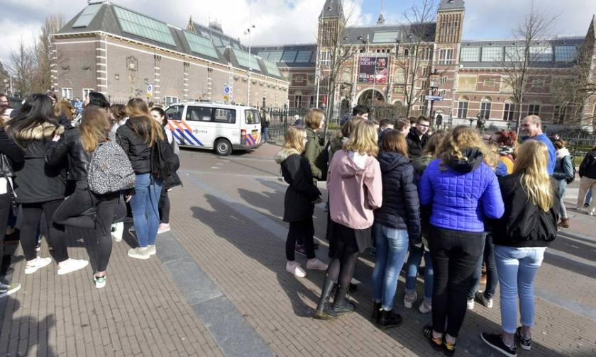 Ολλανδία: Χάος από πολύωρο μπλακ άουτ στο Άμστερνταμ