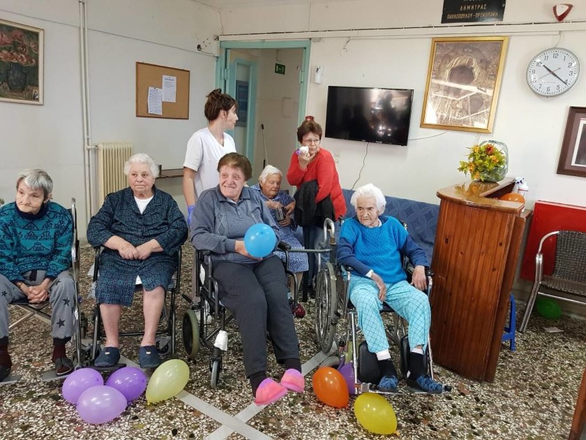 Κρήτη: Γιαγιά γίνεται 103 ετών και το γιορτάζει! (pics)