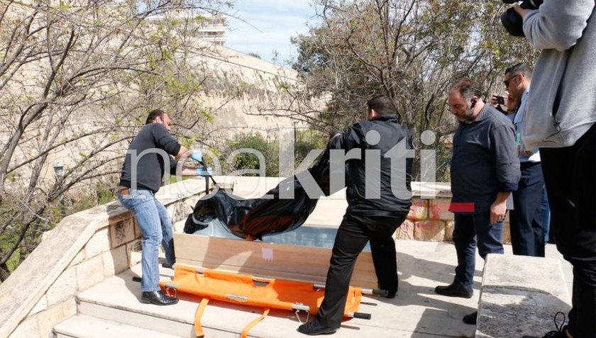 Κρήτη: Πτώμα γυναίκας σε πάρκο - Αποκλείστηκε η περιοχή (Σκληρές εικόνες)