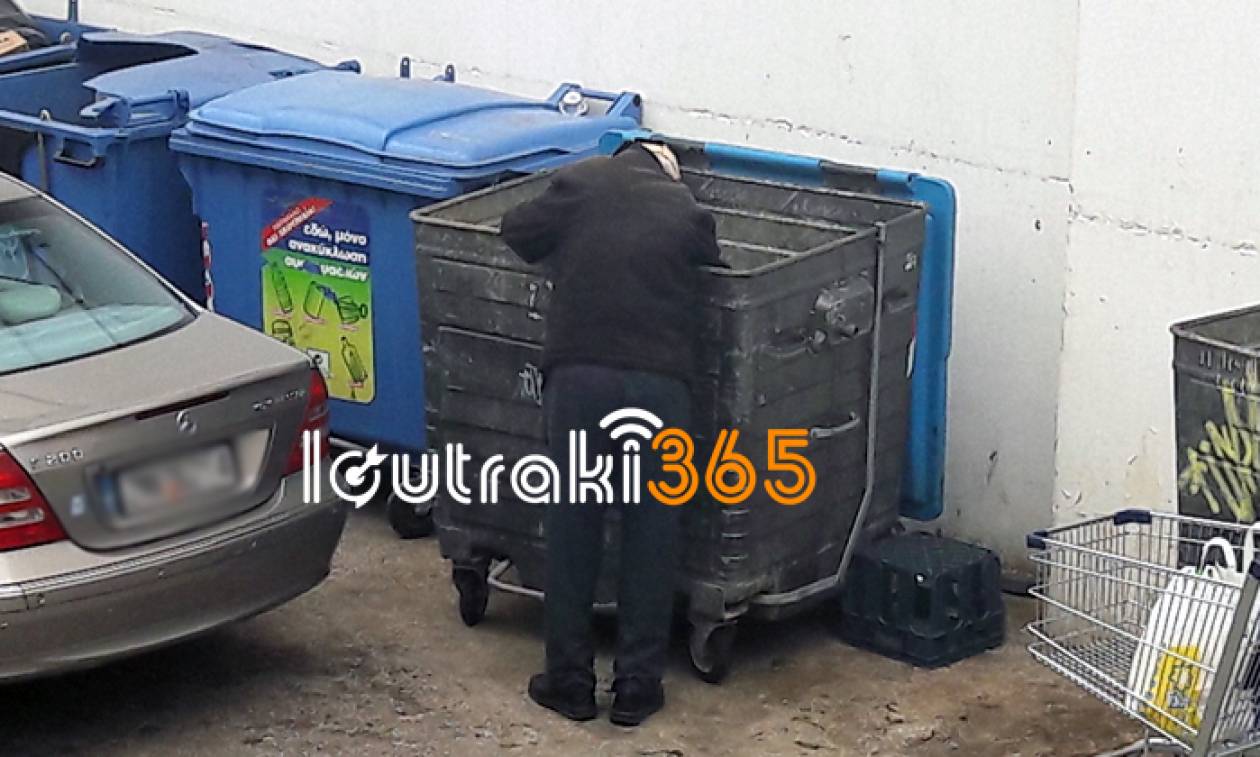 Δραματικές εικόνες: Ηλικιωμένοι ψάχνουν απεγνωσμένα  στα σκουπίδια για λίγο φαγητό (vid)