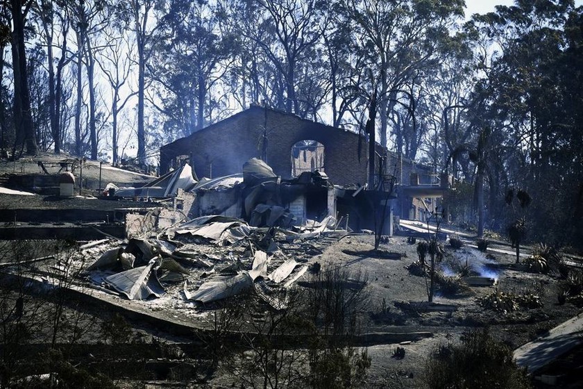 Αυστραλία: Στάχτη δεκάδες κτήρια από πυρκαγιά στην πόλη Τέθρα