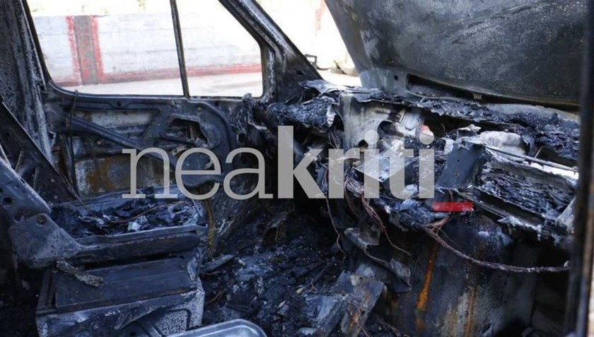 Συγκλονιστικό βίντεο - Πύρινη «κόλαση» στο Ηράκλειο με φλεγόμενο αυτοκίνητο