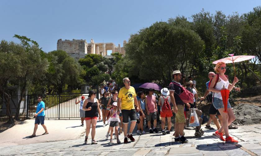 Τουριστική «απόβαση» των Ρώσων στην Ελλάδα το καλοκαίρι