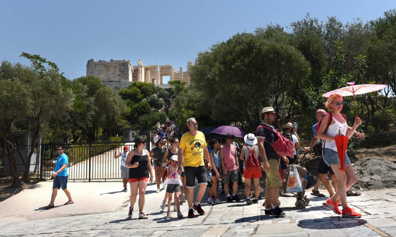 Τουριστική «απόβαση» των Ρώσων στην Ελλάδα το καλοκαίρι