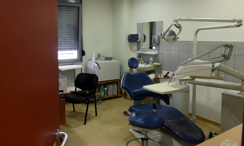 Ελληνική Οδοντιατρική Ομοσπονδία: Οι Έλληνες επιστρέφουν στη μασέλα