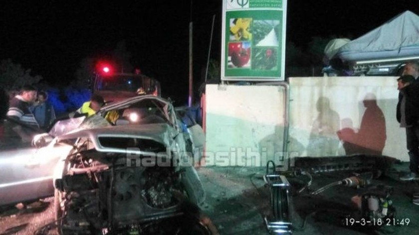 Τραγωδία στην Ιεράπετρα: Δύο νεκροί και δύο σοβαρά τραυματίες από σοκαριστικό τροχαίο (pics)