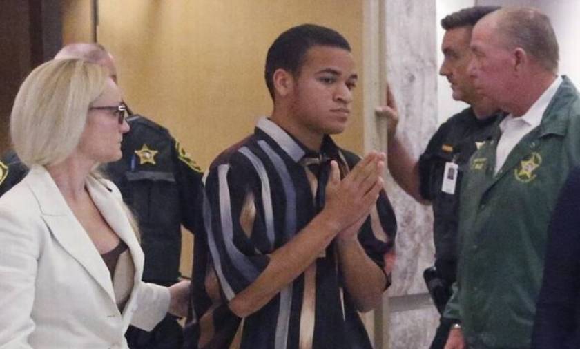 Συνελήφθη ο αδελφός του μακελάρη της Φλόριντα επειδή τριγυρνούσε στο σχολείο του μακελειού