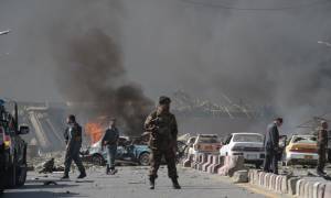 O τρόμος επέστρεψε στην Καμπούλ: Επίθεση αυτοκτονίας του ISIS σε νοσοκομείο με δεκάδες νεκρούς (Vid)