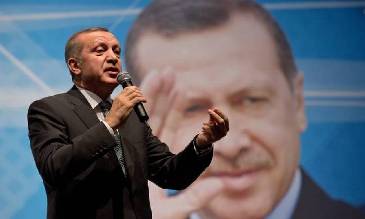 Πλουραλισμός τέλος στην Τουρκία: 21 από τις 29 εφημερίδες της Τουρκίας υπό τον έλεγχο του Ερντογάν
