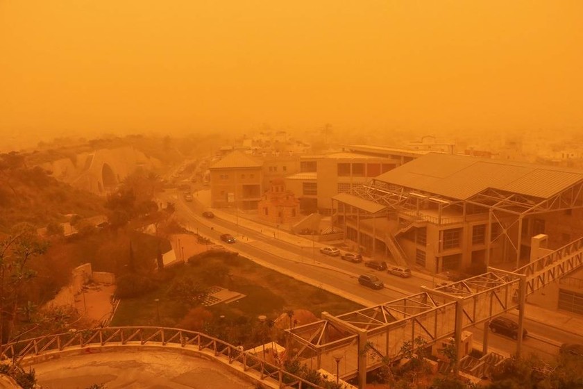 Καιρός: Πότε θα υποχωρήσει η αφρικανική σκόνη που «πνίγει» την Κρήτη (pics)
