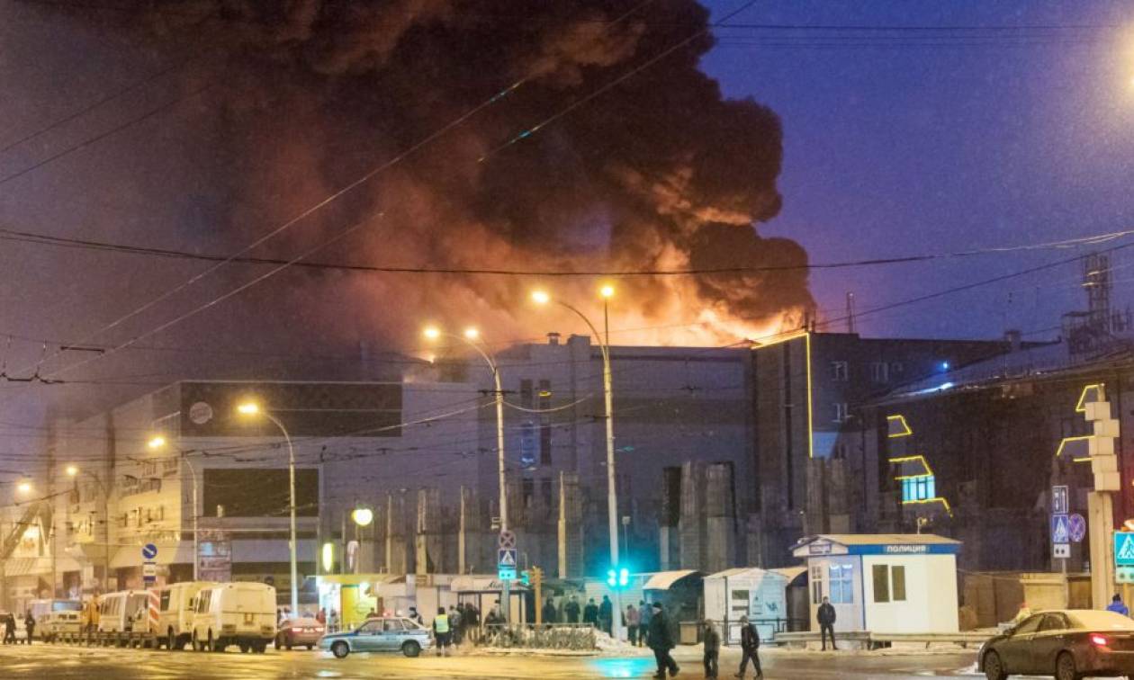 Τραγωδία στη Ρωσία: Εννέα παιδιά νεκρά από πυρκαγιά σε εμπορικό κέντρο (Pics+Vids)